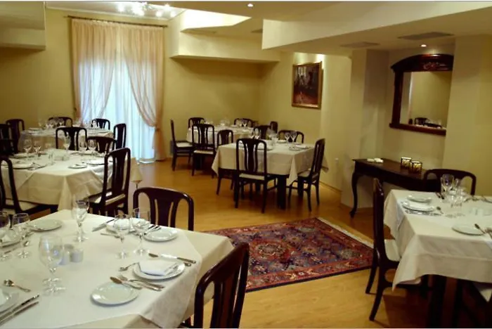 Hotel Makedonia 3*